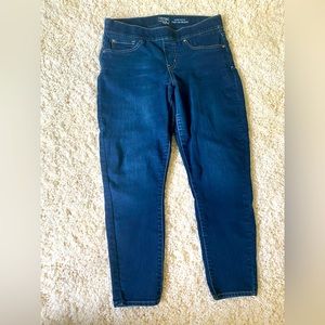 Signature by Levi Strauss (shaping pull on skinny jeans)